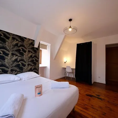 Semesterbostad Manoir Spacieux Proche Rouen - 14 Pers