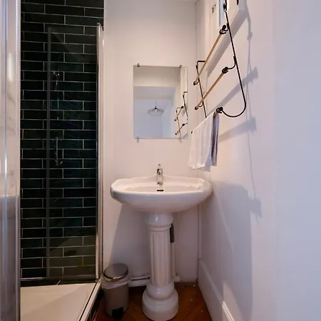 Semesterbostad Manoir Spacieux Proche Rouen - 14 Pers *